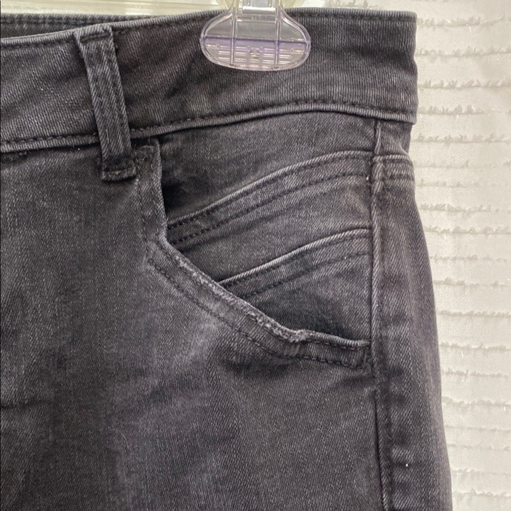 Maurices Black Cropped Jeans - Picture 7 of 14